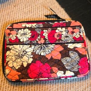 Vera‎ Bradley Floral Quilted Ipad Holder